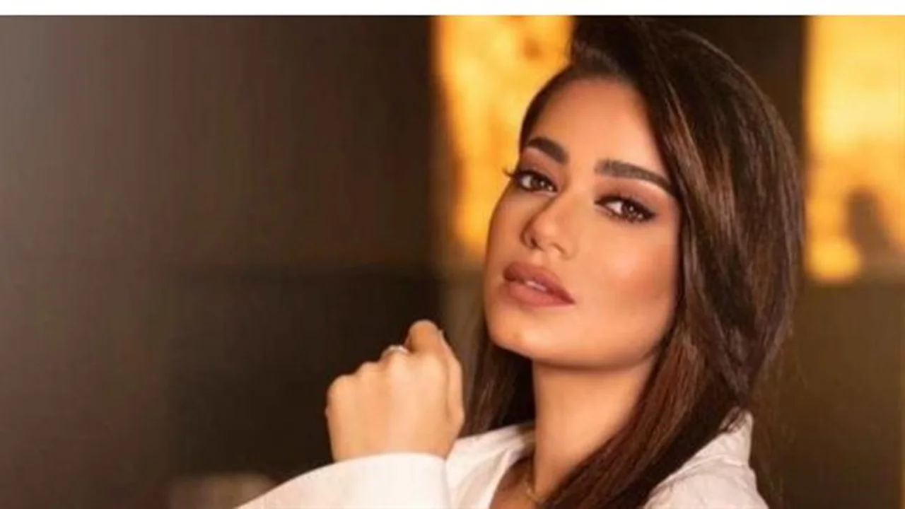 نجوم العالم.. رحمة رياض وإليانا وشاكيرا في ألبوم كأس العالم 2026